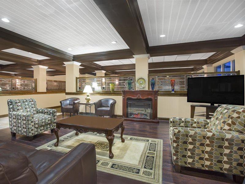 Days Inn By Wyndham Asheville/Mall Экстерьер фото