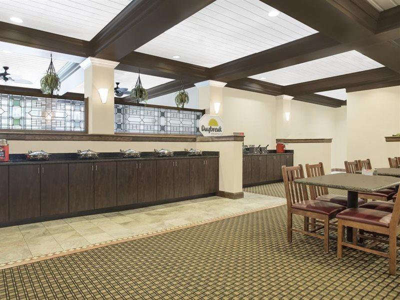 Days Inn By Wyndham Asheville/Mall Экстерьер фото